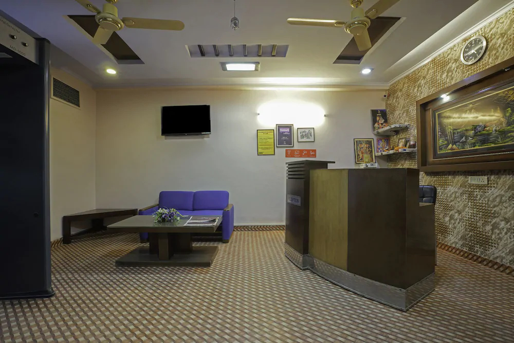 Hotel Sunrise Blue by OYO Rooms