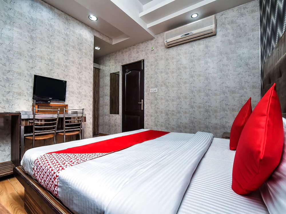 Hotel Sunrize By OYO Rooms