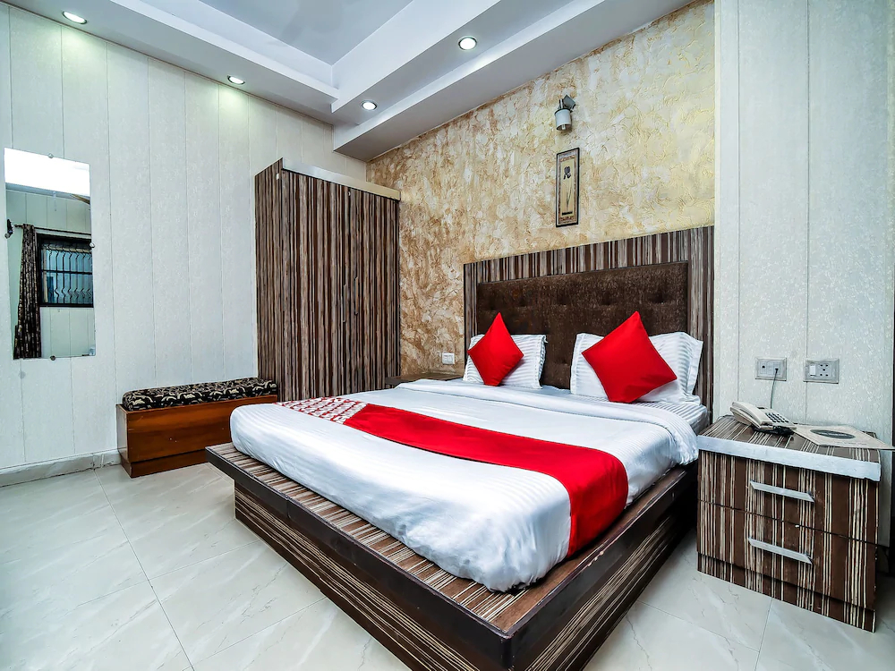 Hotel Sunrize By OYO Rooms