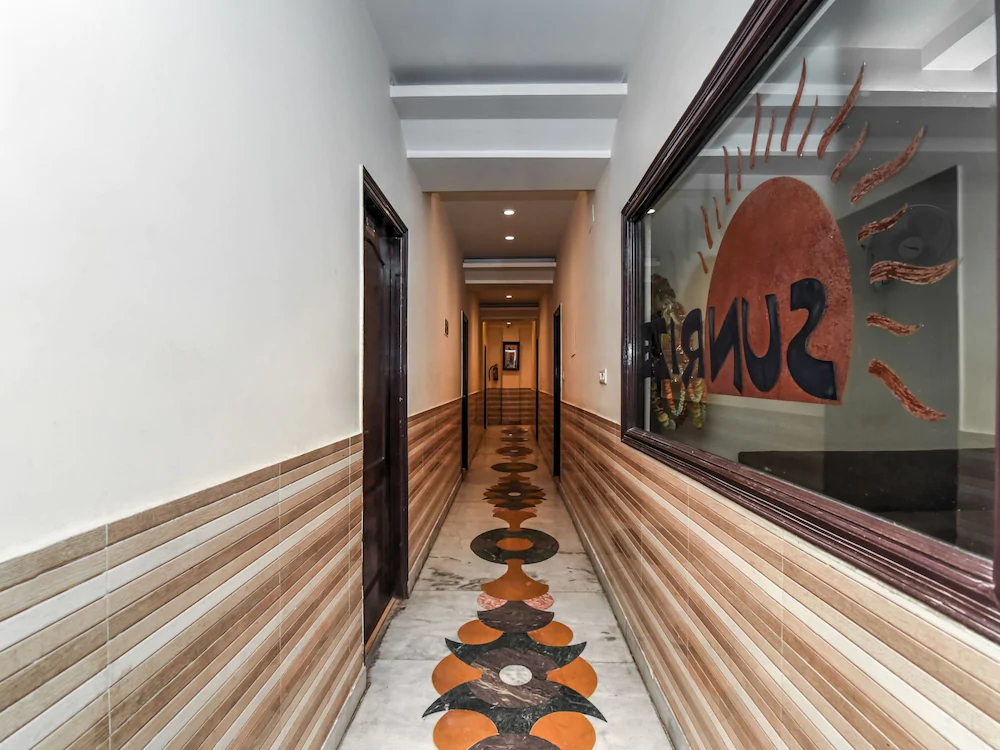Hotel Sunrize By OYO Rooms