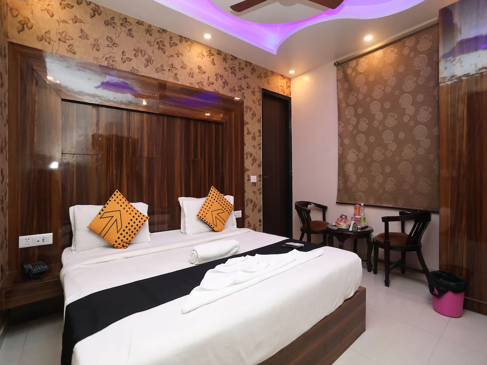Capital O 47820 Luxury Stay