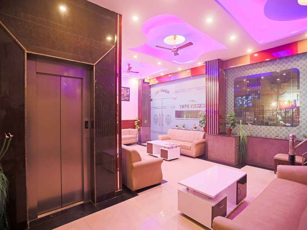 Capital O 47820 Luxury Stay