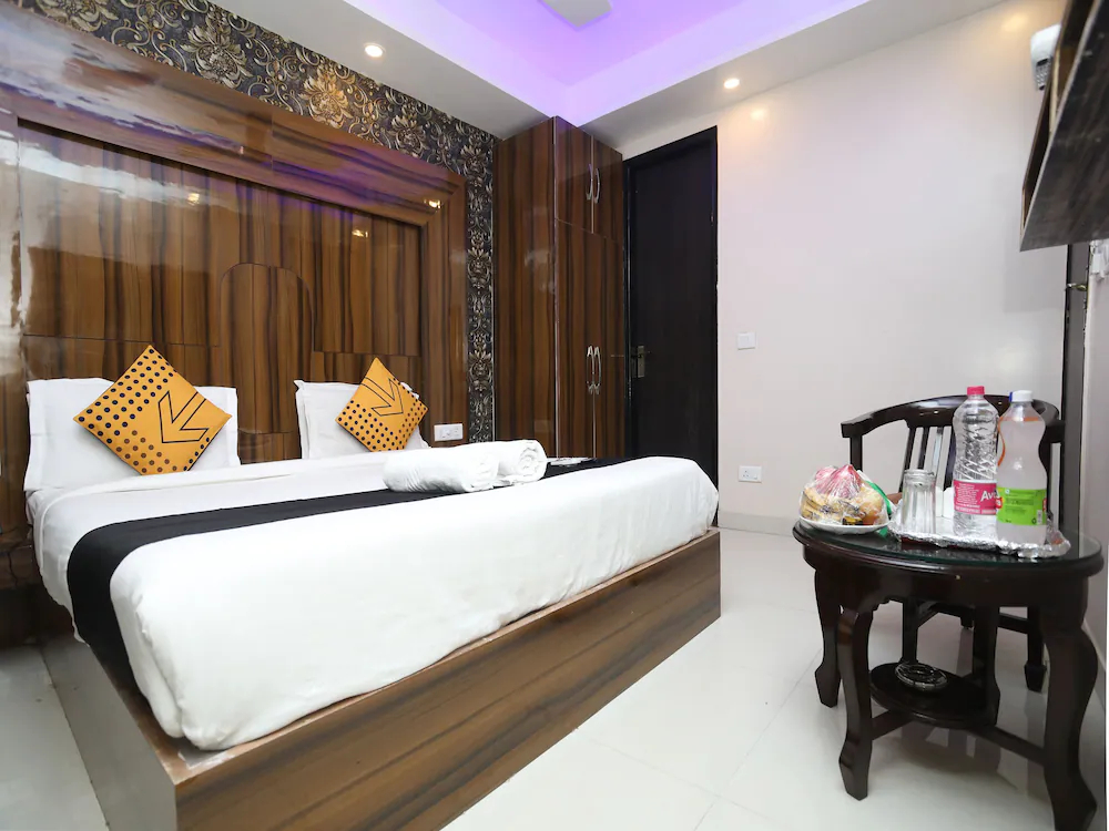 Capital O 47820 Luxury Stay
