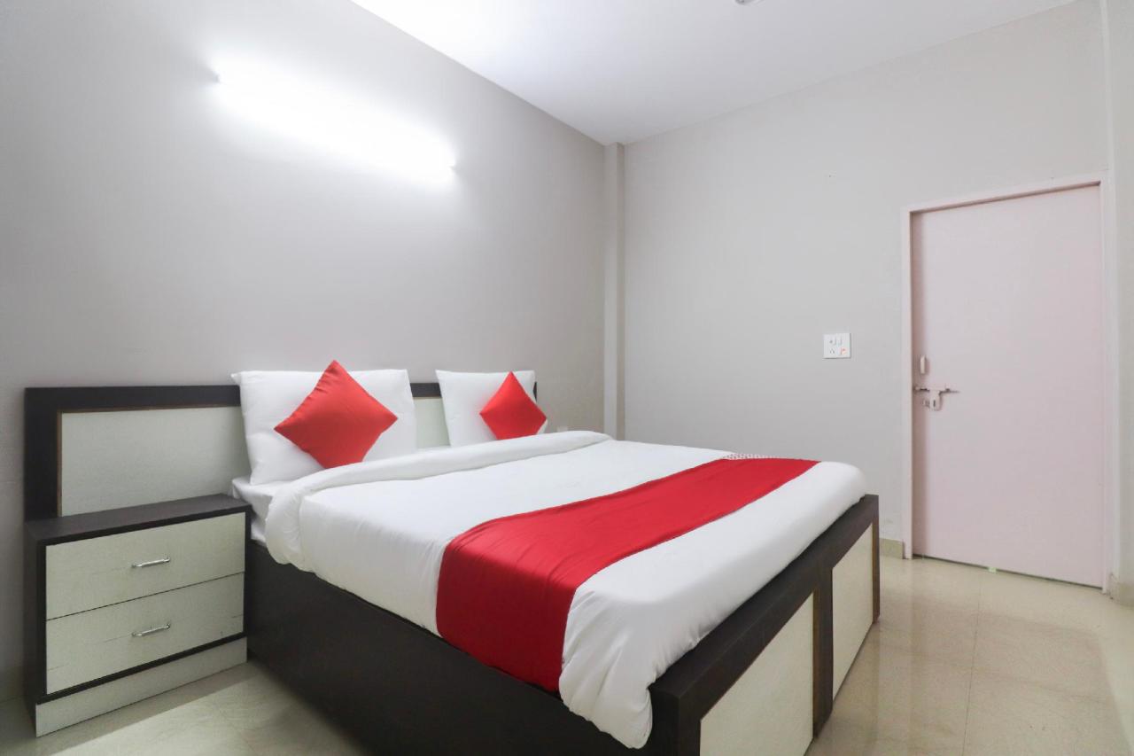 Hotel The Mayur Legacy by OYO Rooms