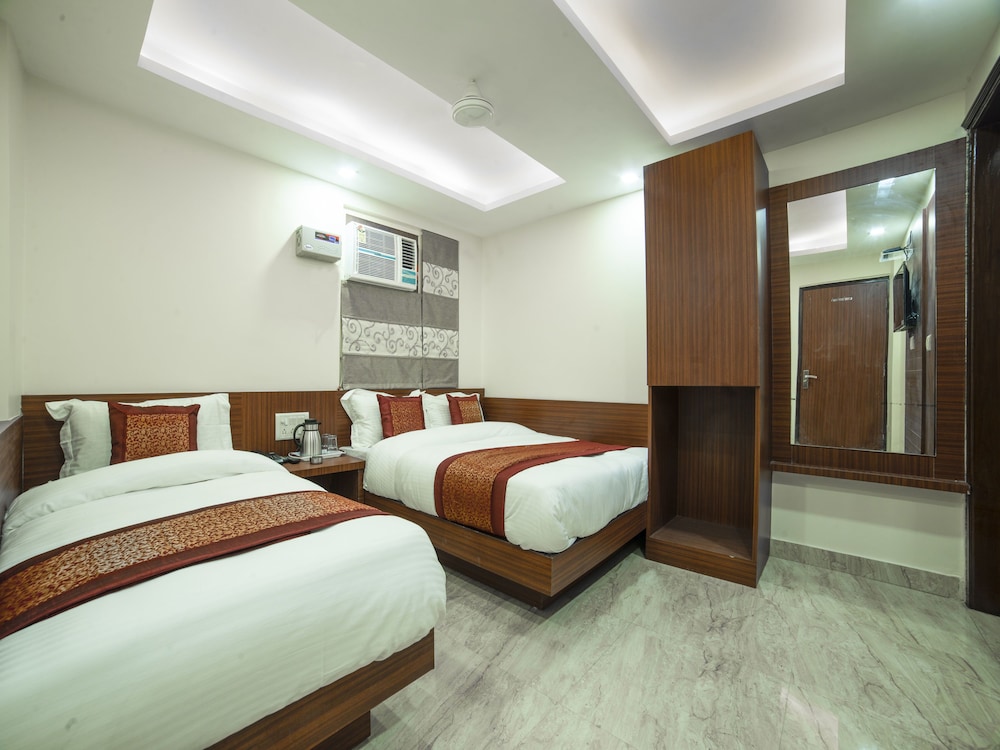 Hotel Toto International By OYO Rooms