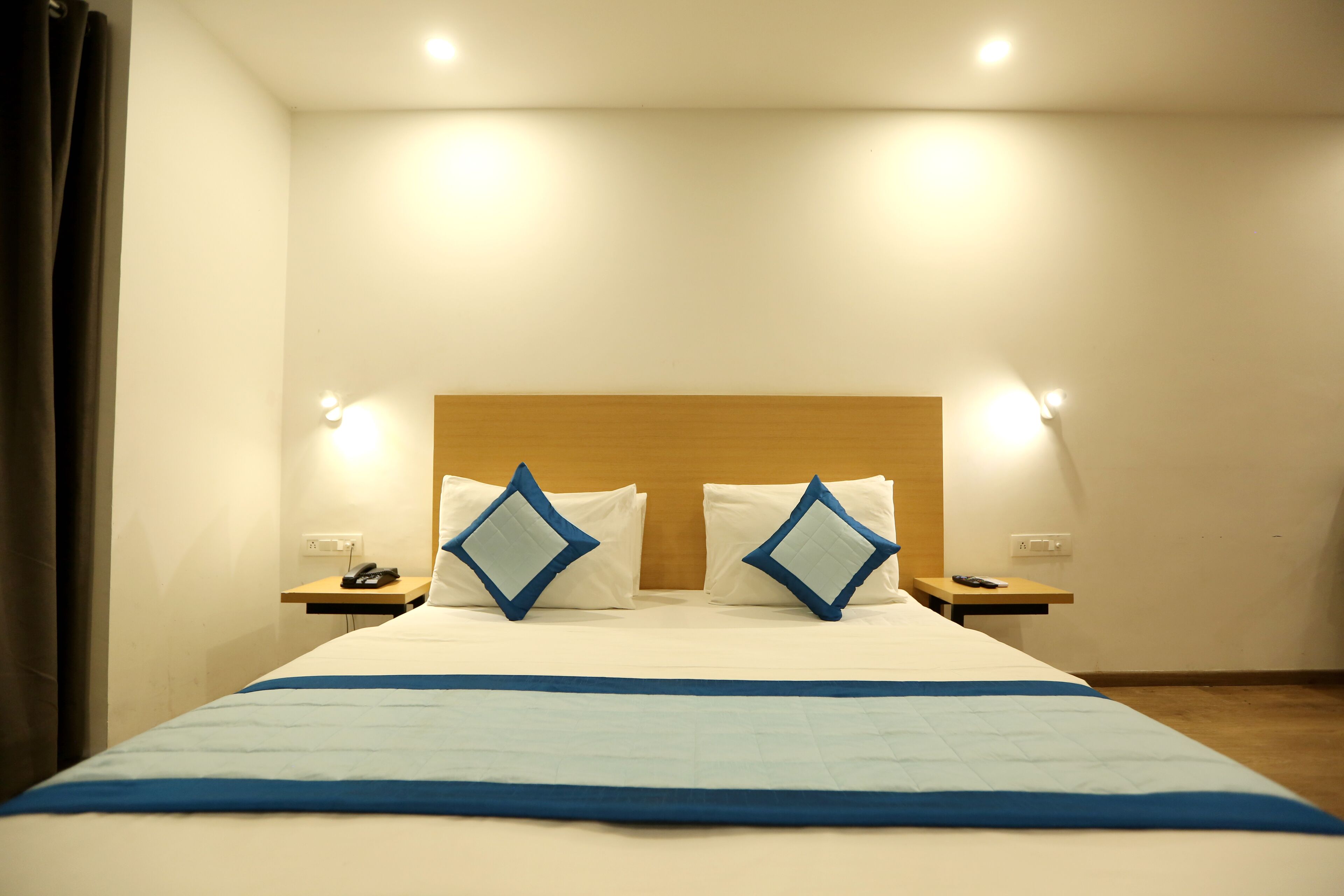 Hotel Yellow Saffron