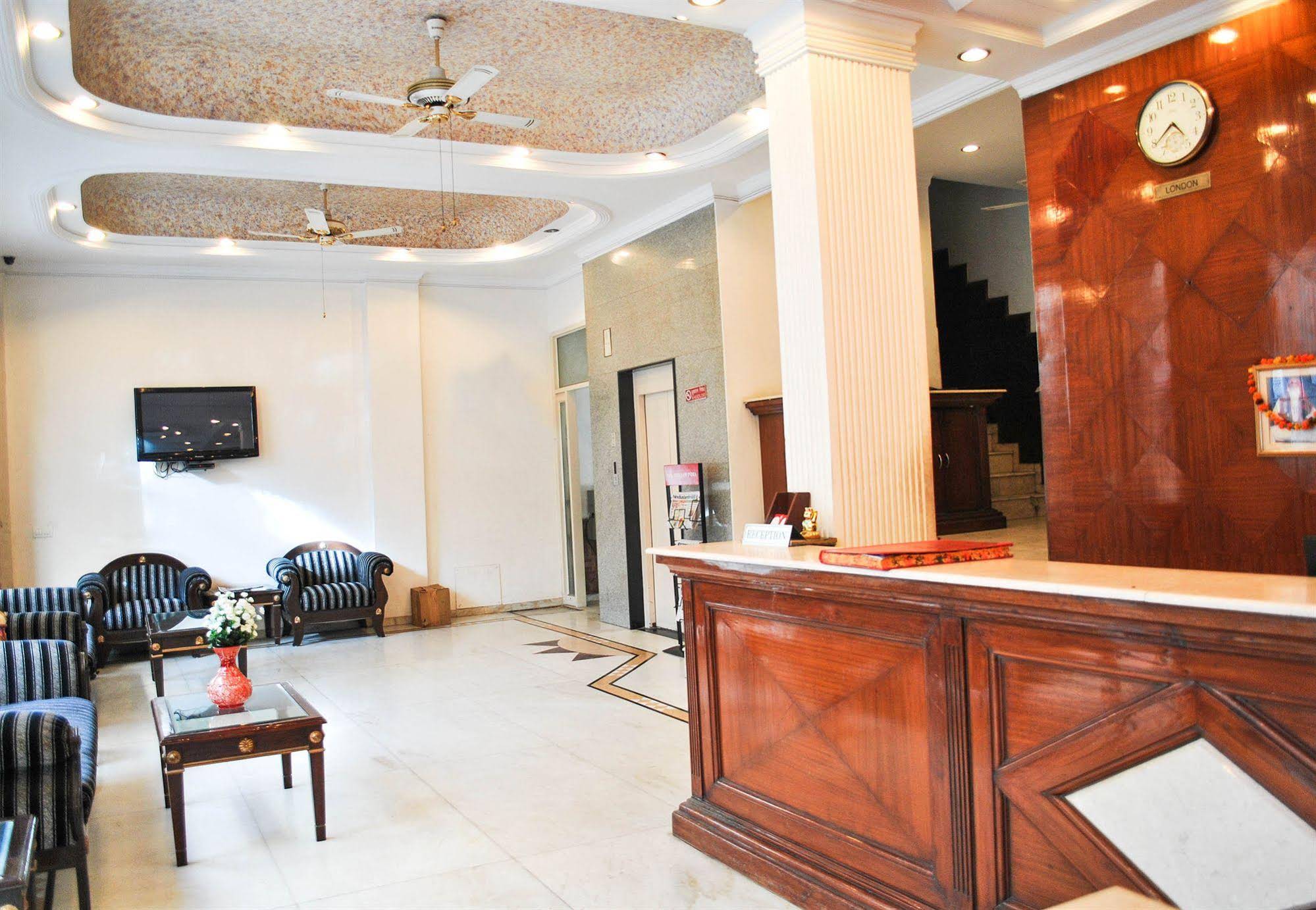 Hotel Yuvraj Deluxe