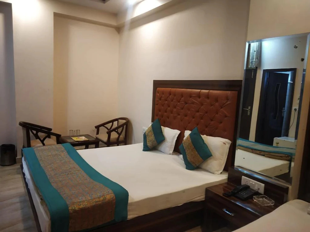 Hotel Indo Continental by ADB Rooms