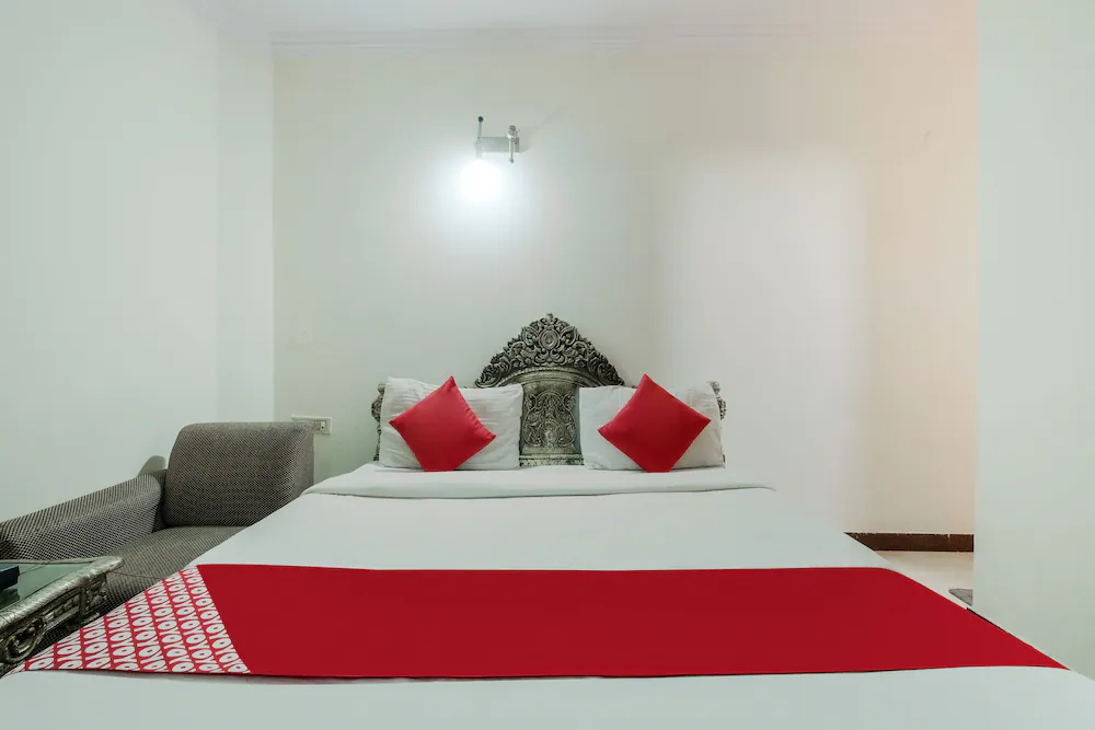 Hotel Ivory Palace by OYO Rooms