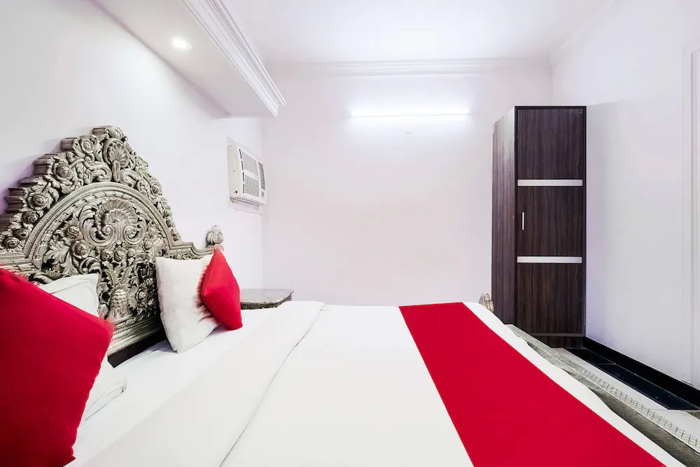 Hotel Ivory Palace by OYO Rooms