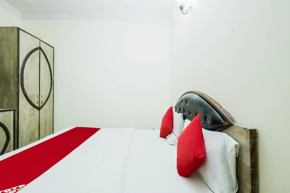 Hotel Ivory Palace by OYO Rooms