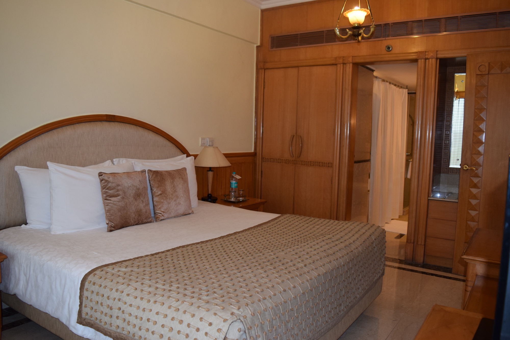 Jaypee Siddharth Hotel