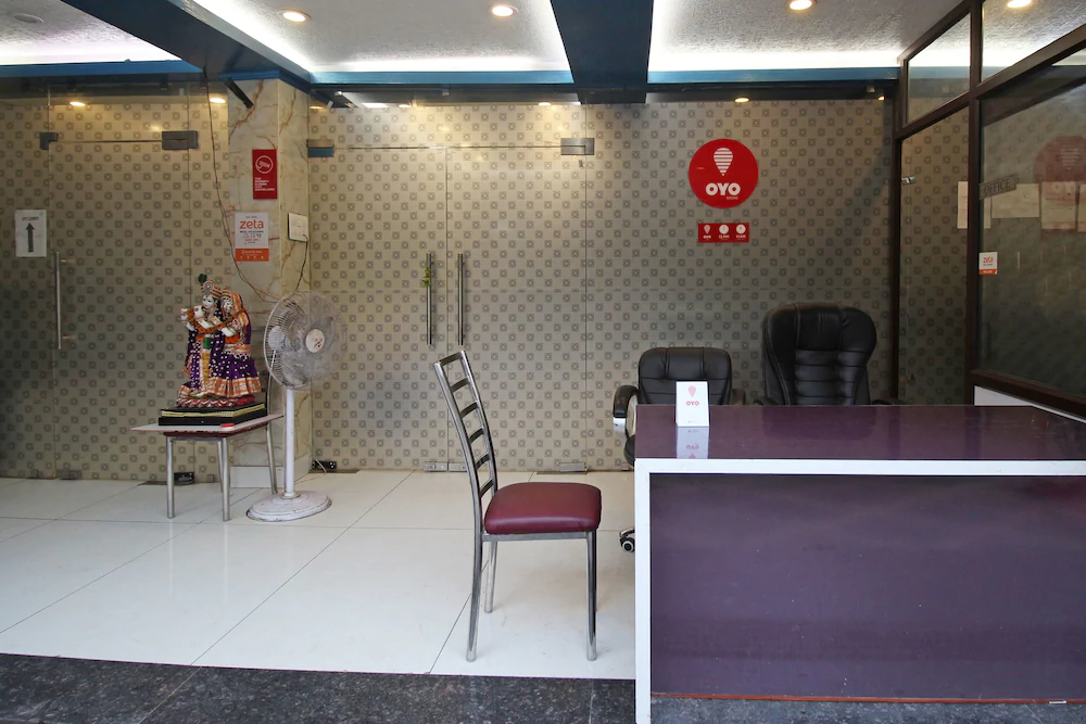 JK Hotel By OYO Rooms