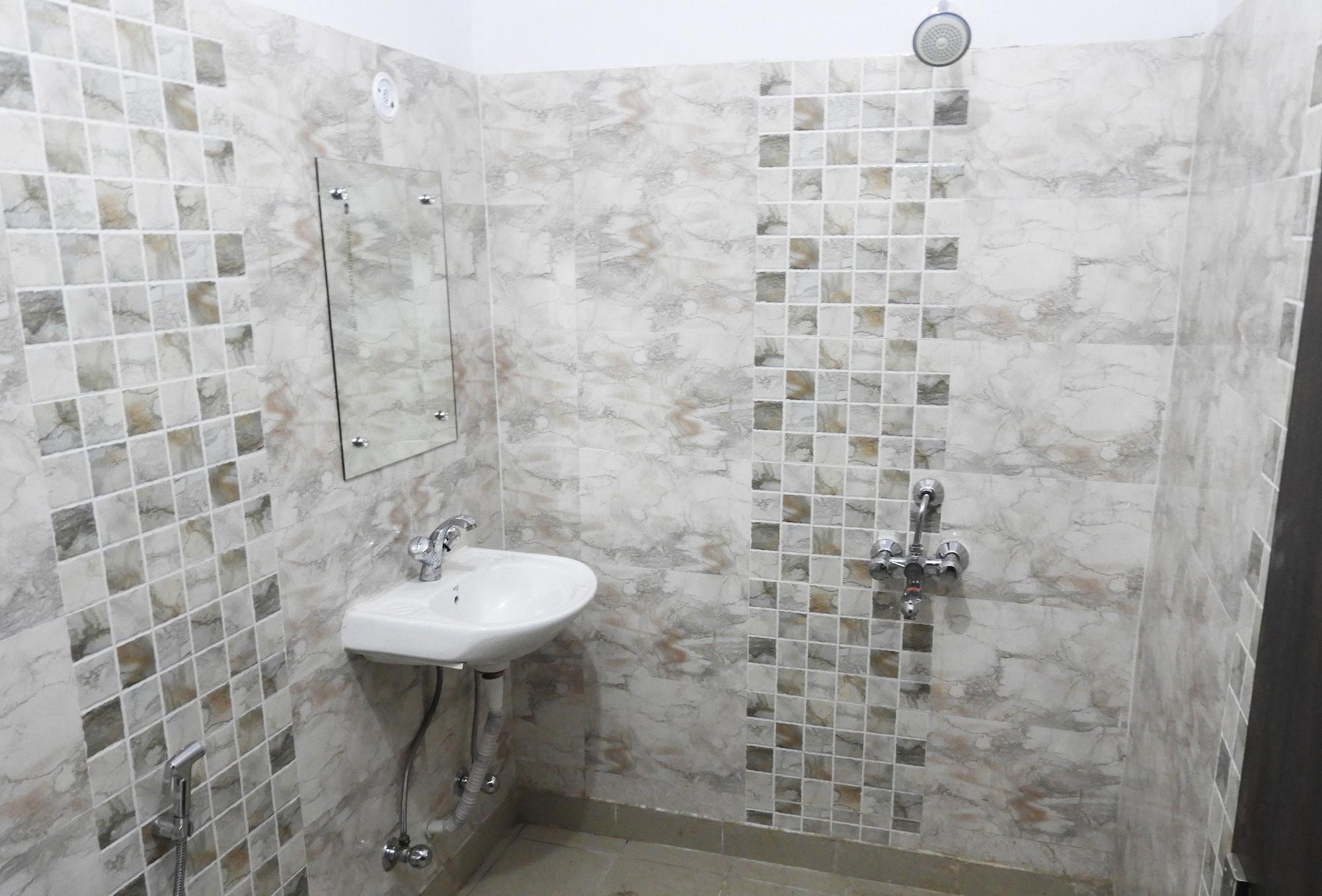 Jkm Palace by Oyo Rooms
