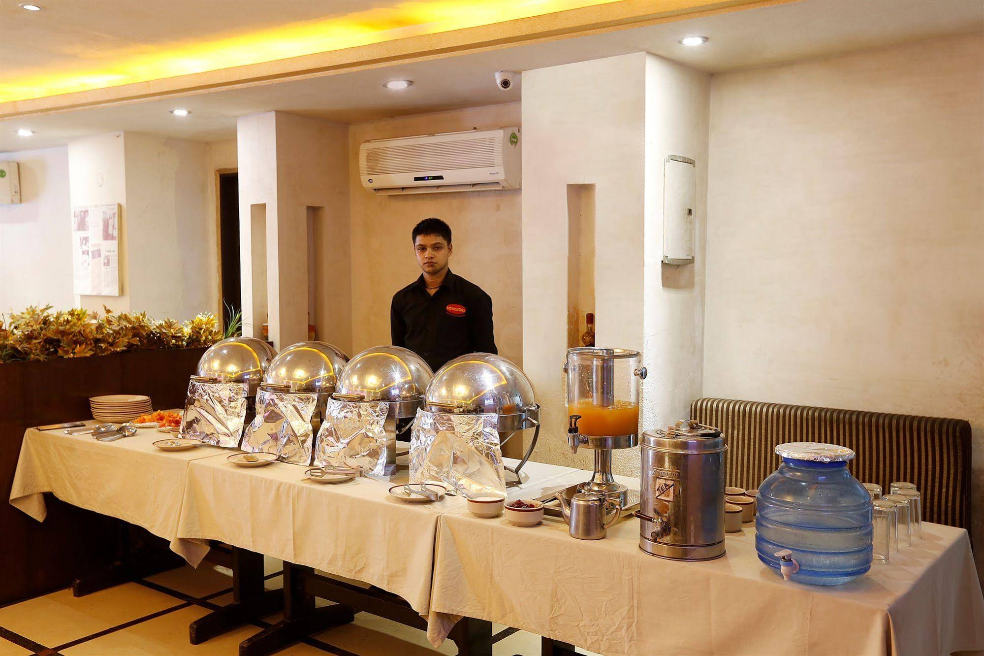 La Sapphire Hotel