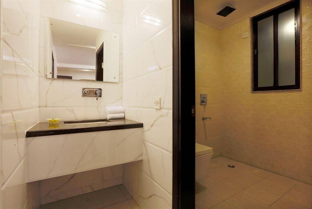 La Sapphire Hotel
