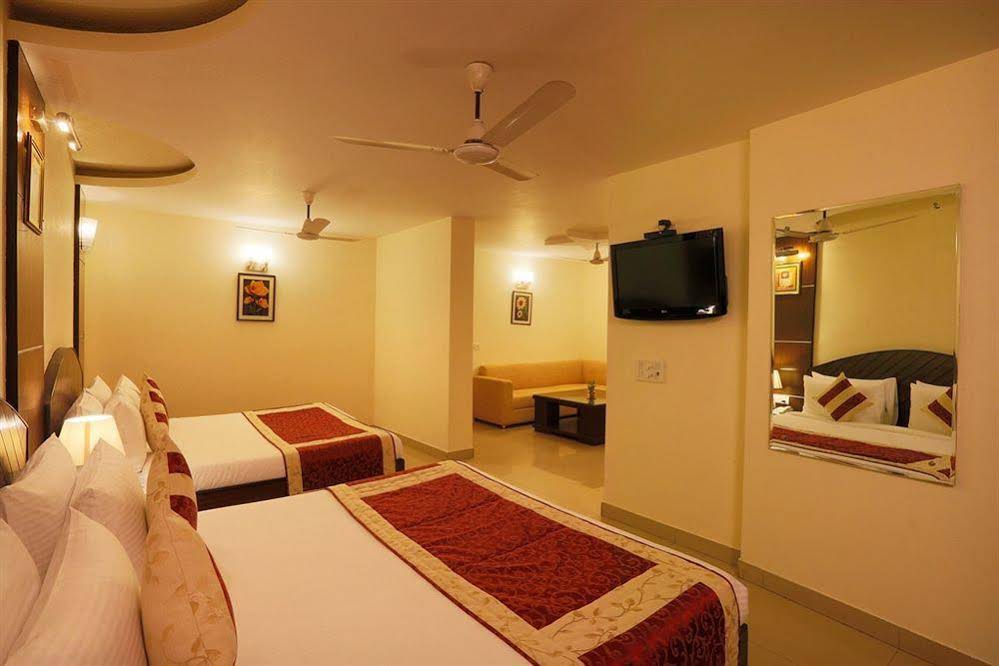 La Sapphire Hotel