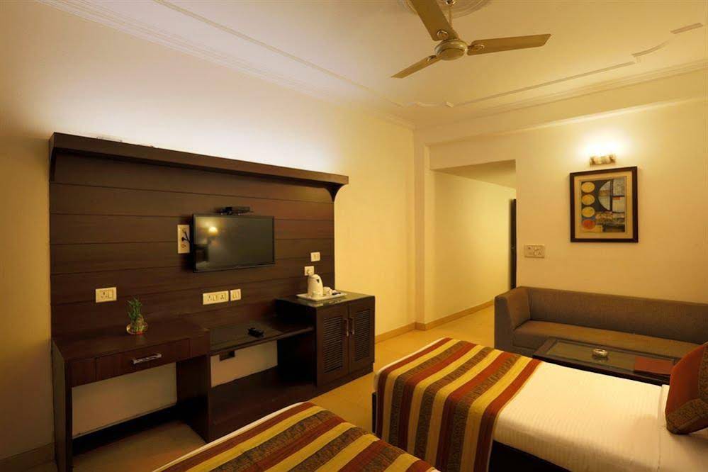 La Sapphire Hotel