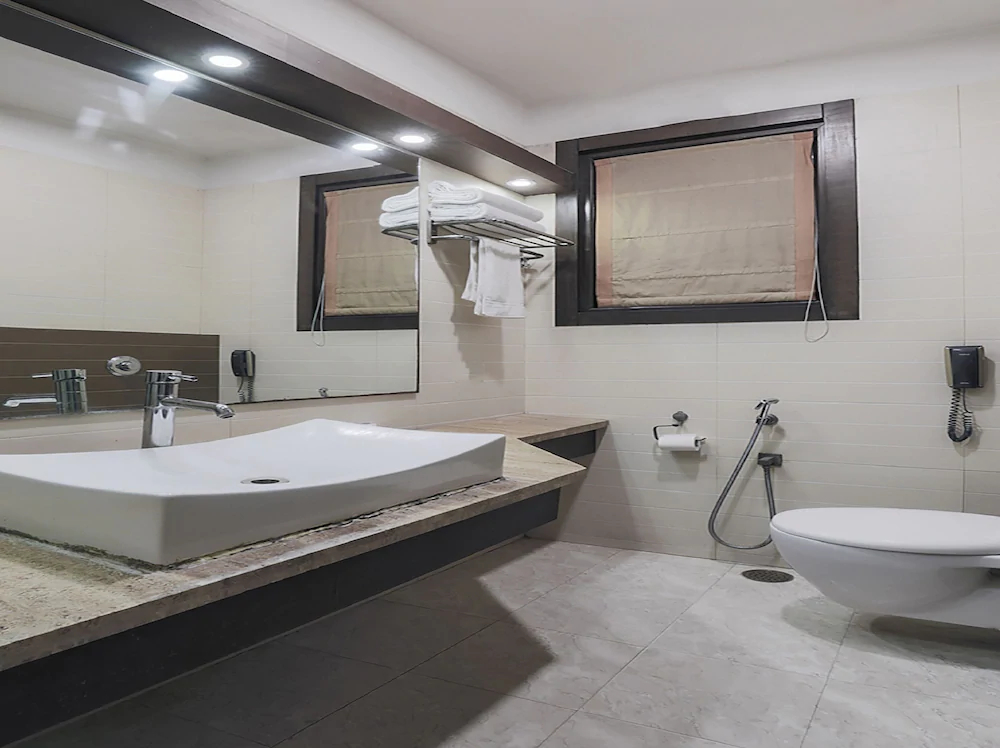 Hotel Le Grand By FabHotels