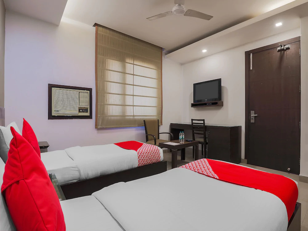 Hotel Le Grand By FabHotels