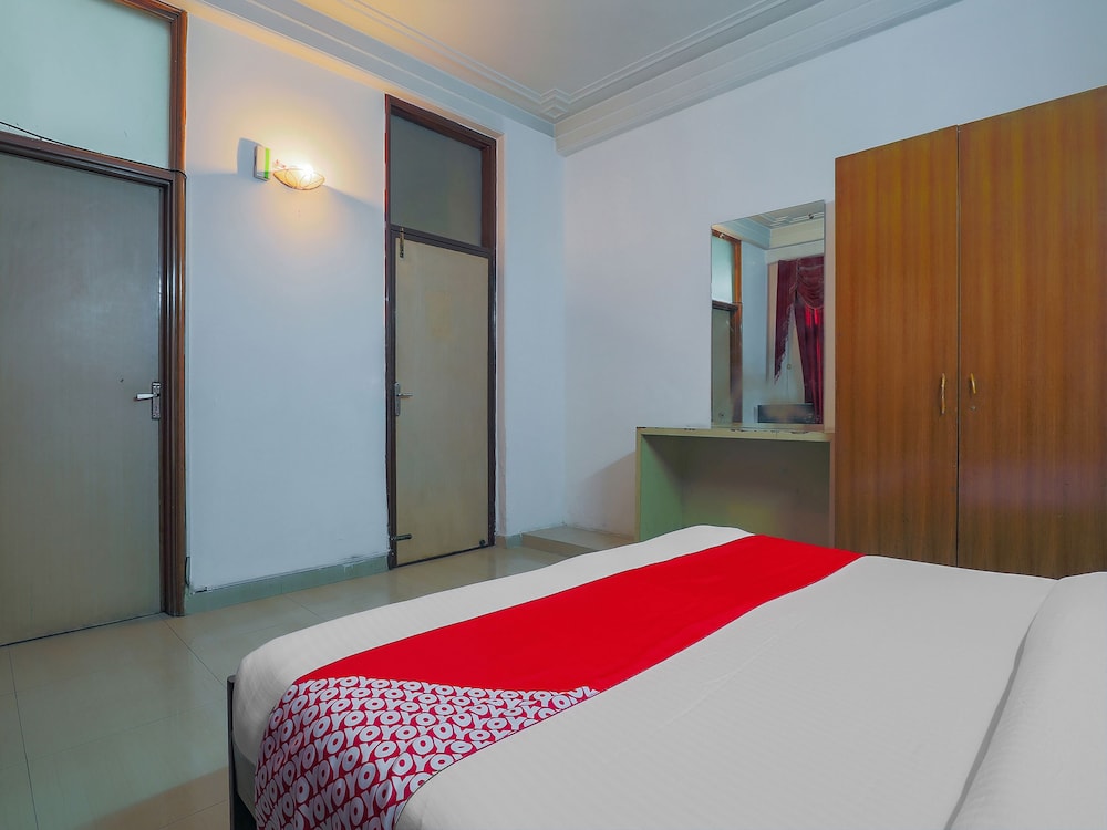 Hotel Le Grand By FabHotels