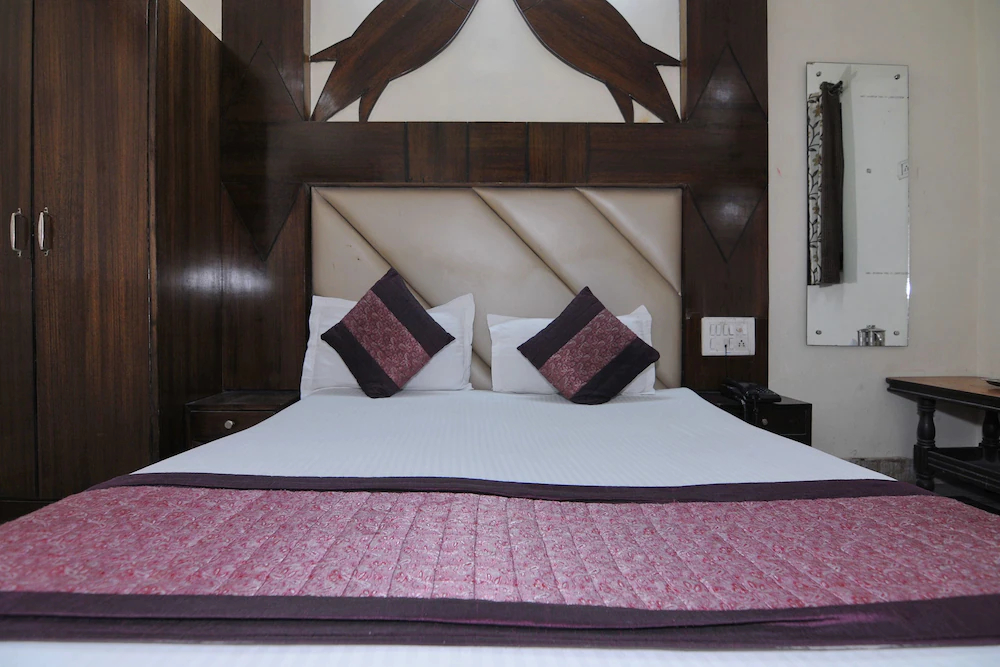 Lord Krishna Hotel Dx. Inn by OYO Rooms