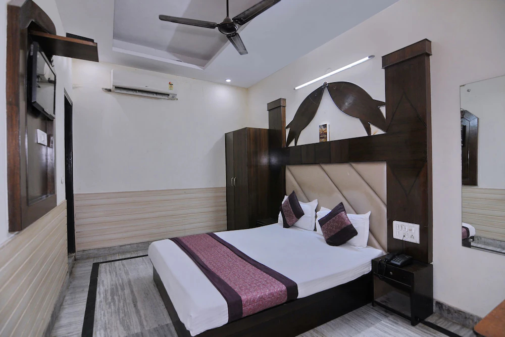 Lord Krishna Hotel Dx. Inn by OYO Rooms
