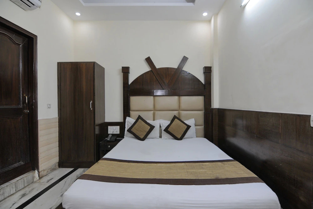 Lord Krishna Hotel Dx. Inn by OYO Rooms