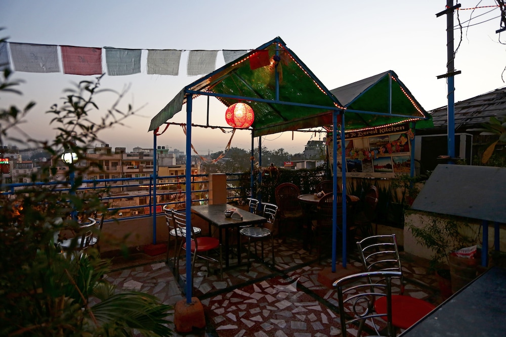Lord Krishna Hotel Dx. Inn by OYO Rooms