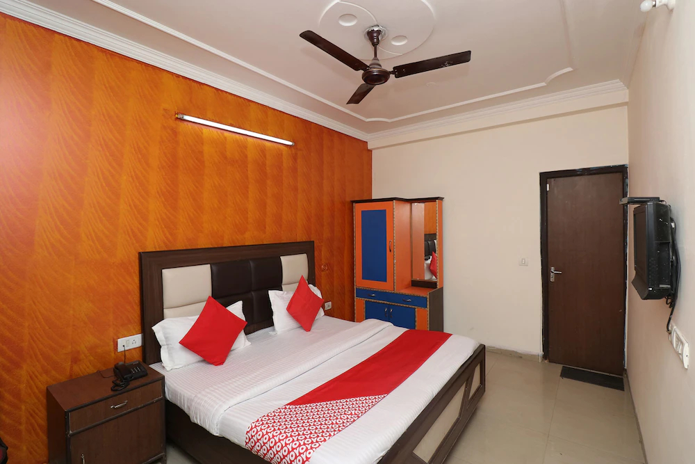 Mayank Palace by OYO Rooms