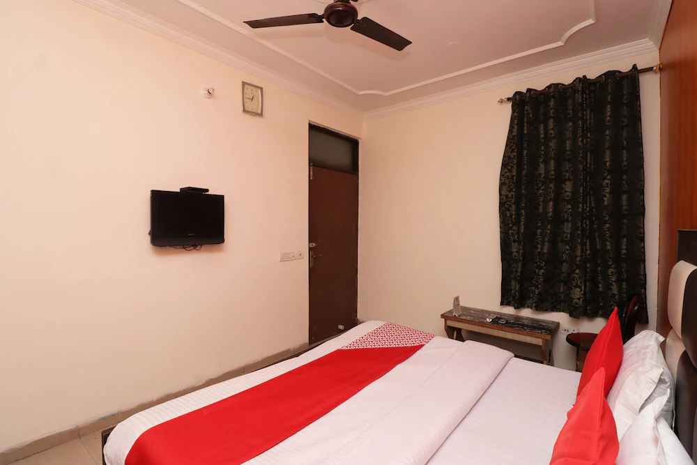 Mayank Palace by OYO Rooms