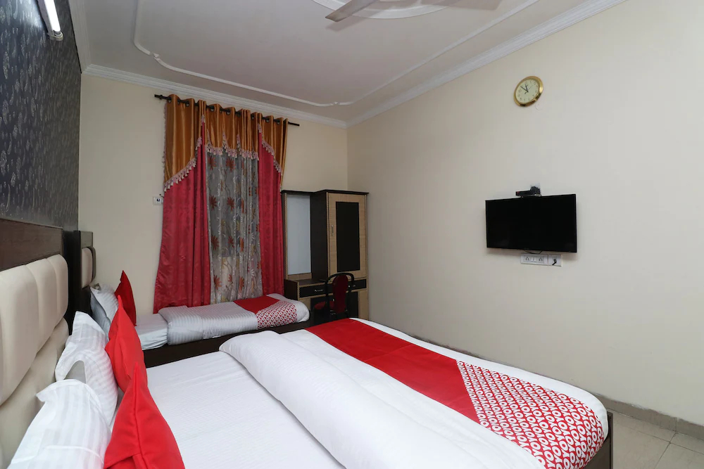 Mayank Palace by OYO Rooms