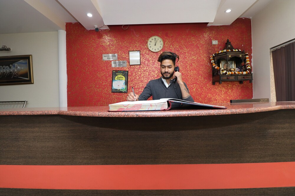 Mayank Palace by OYO Rooms