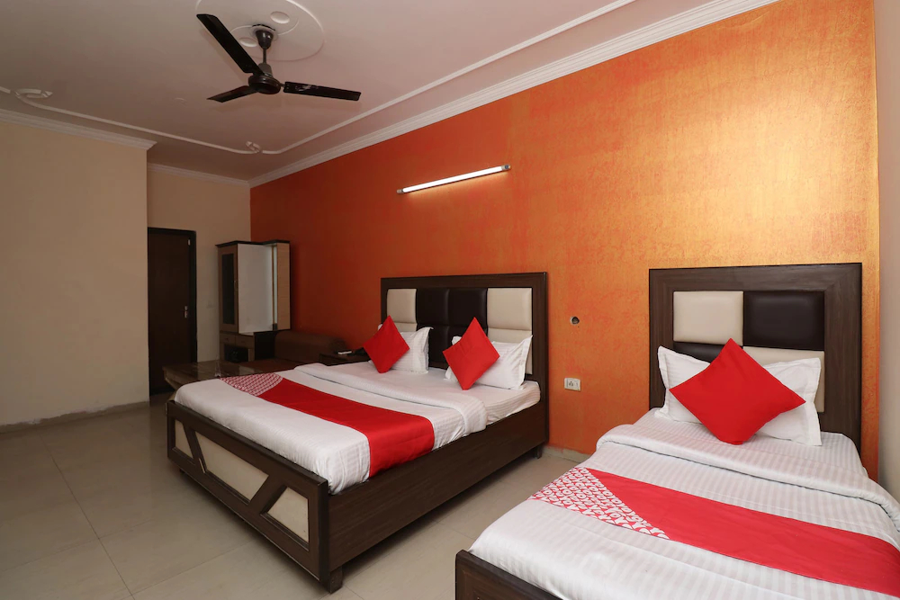Mayank Palace by OYO Rooms