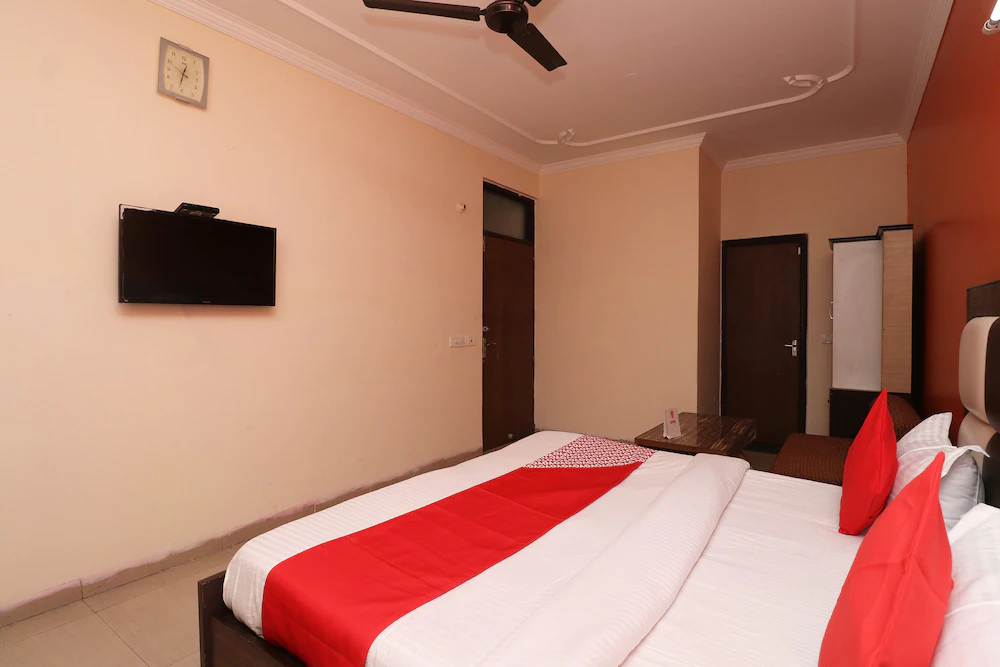 Mayank Palace by OYO Rooms