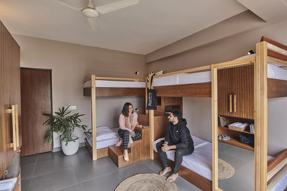 Minimalist Poshtel & Suites