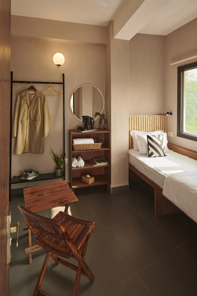 Minimalist Poshtel & Suites