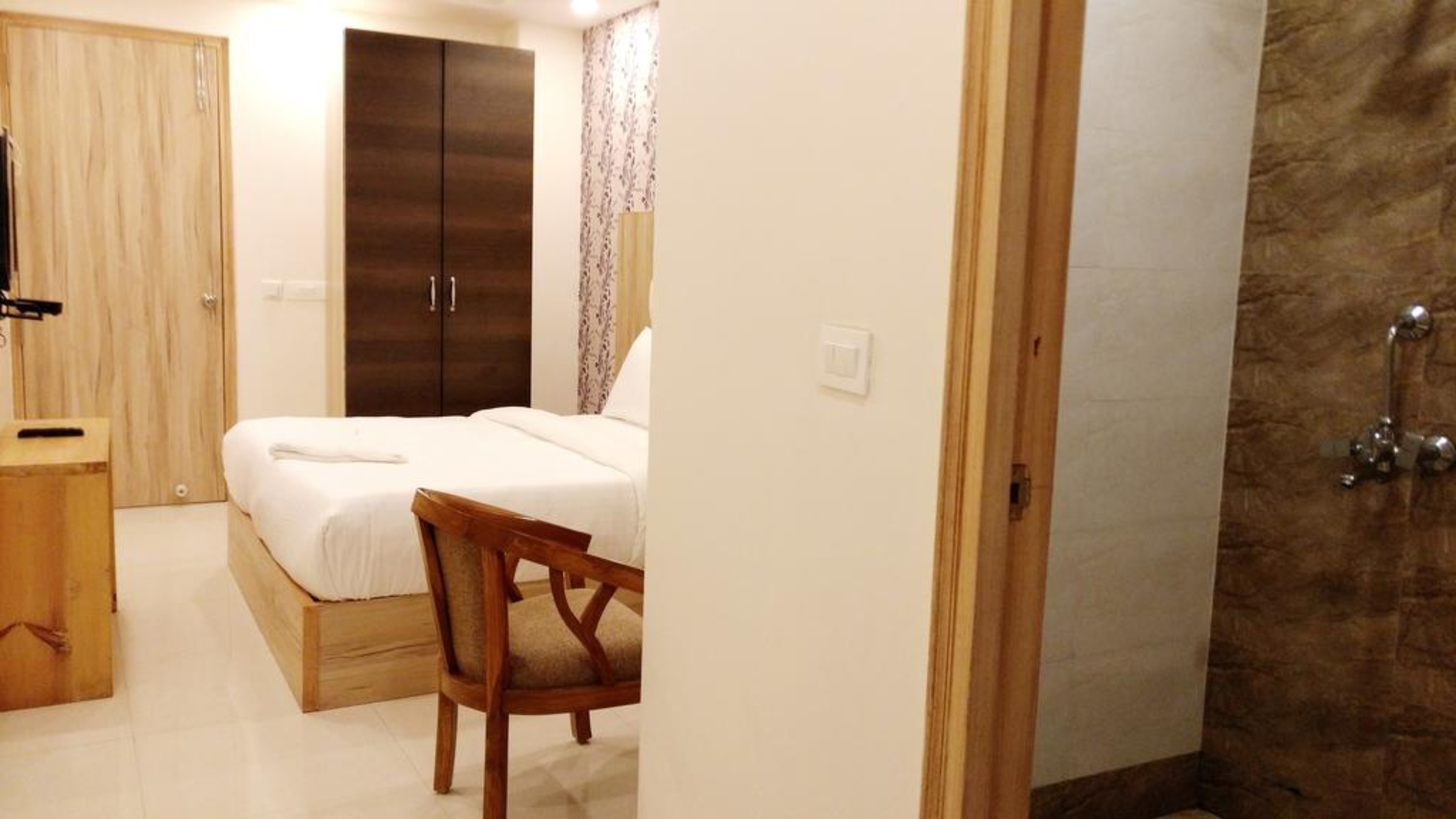 Modesty Hotel by FabHotels