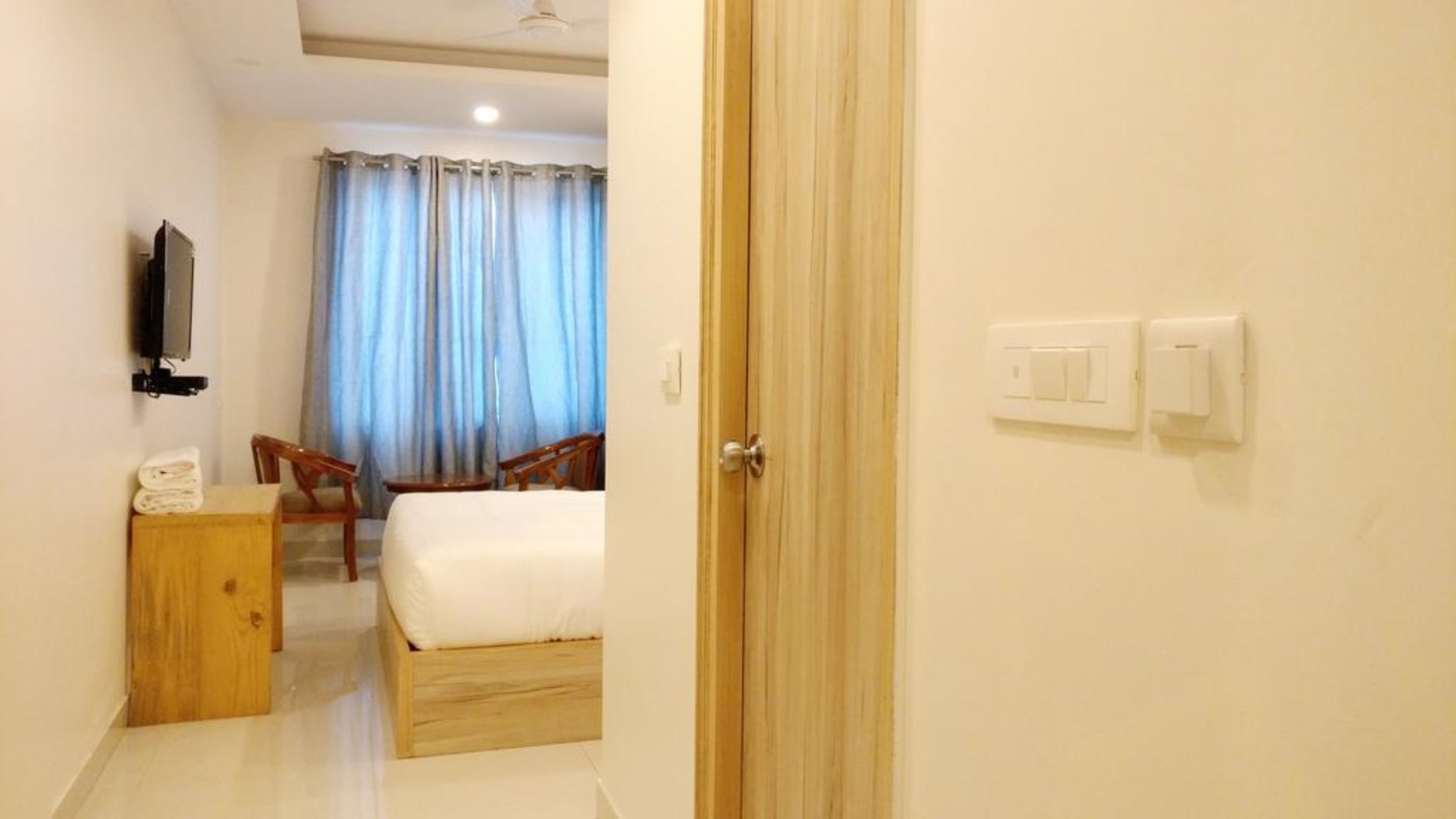 Modesty Hotel by FabHotels