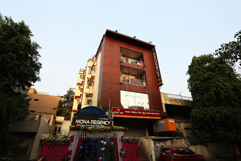 Mona Regency Hotel And Banquets by OYO Rooms