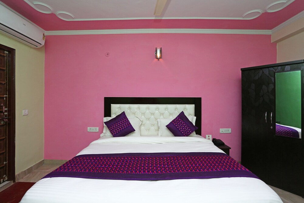 N D Star Residency by OYO Rooms