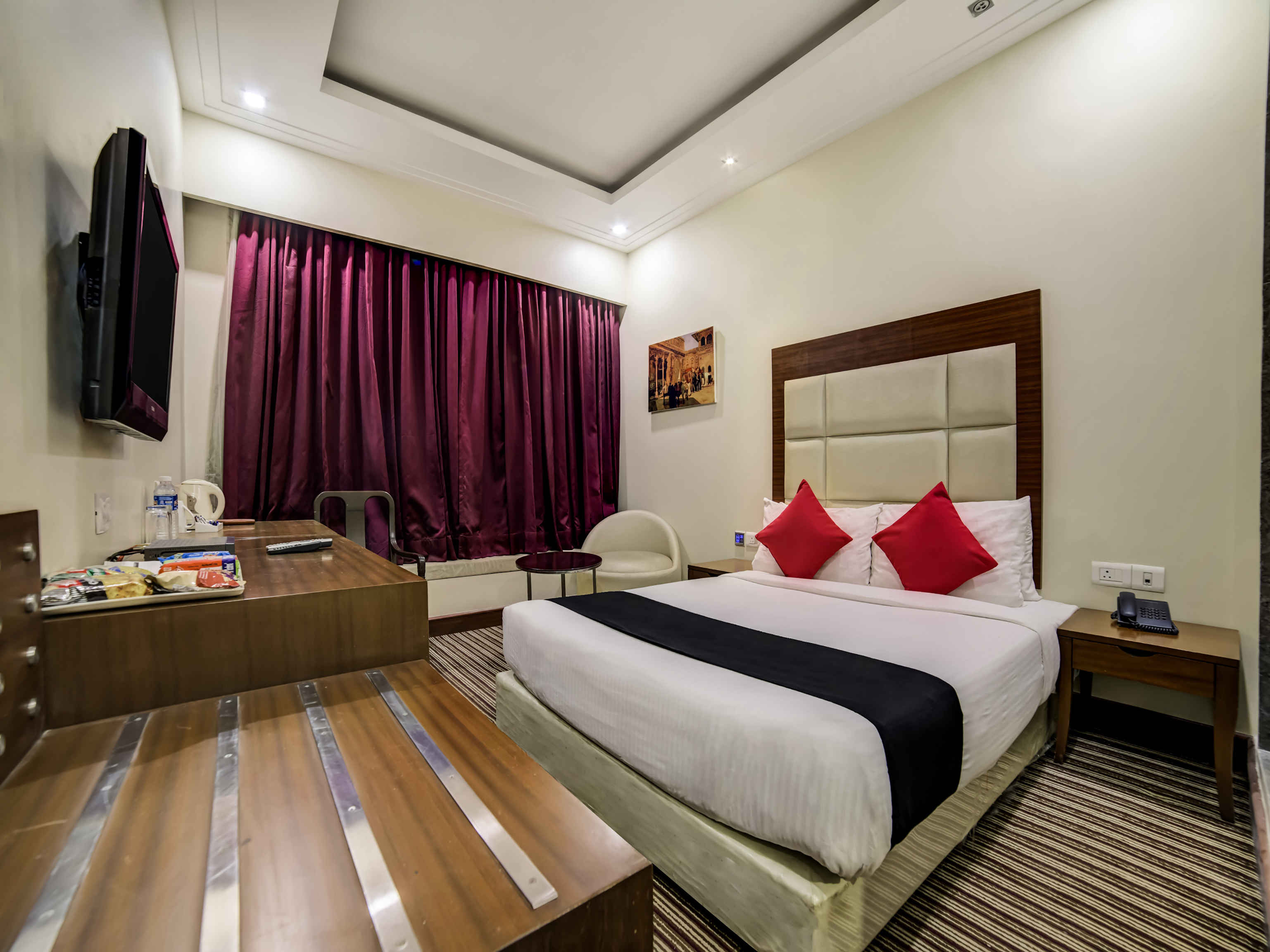 New Haven Hotel Greater Kailash by OYO