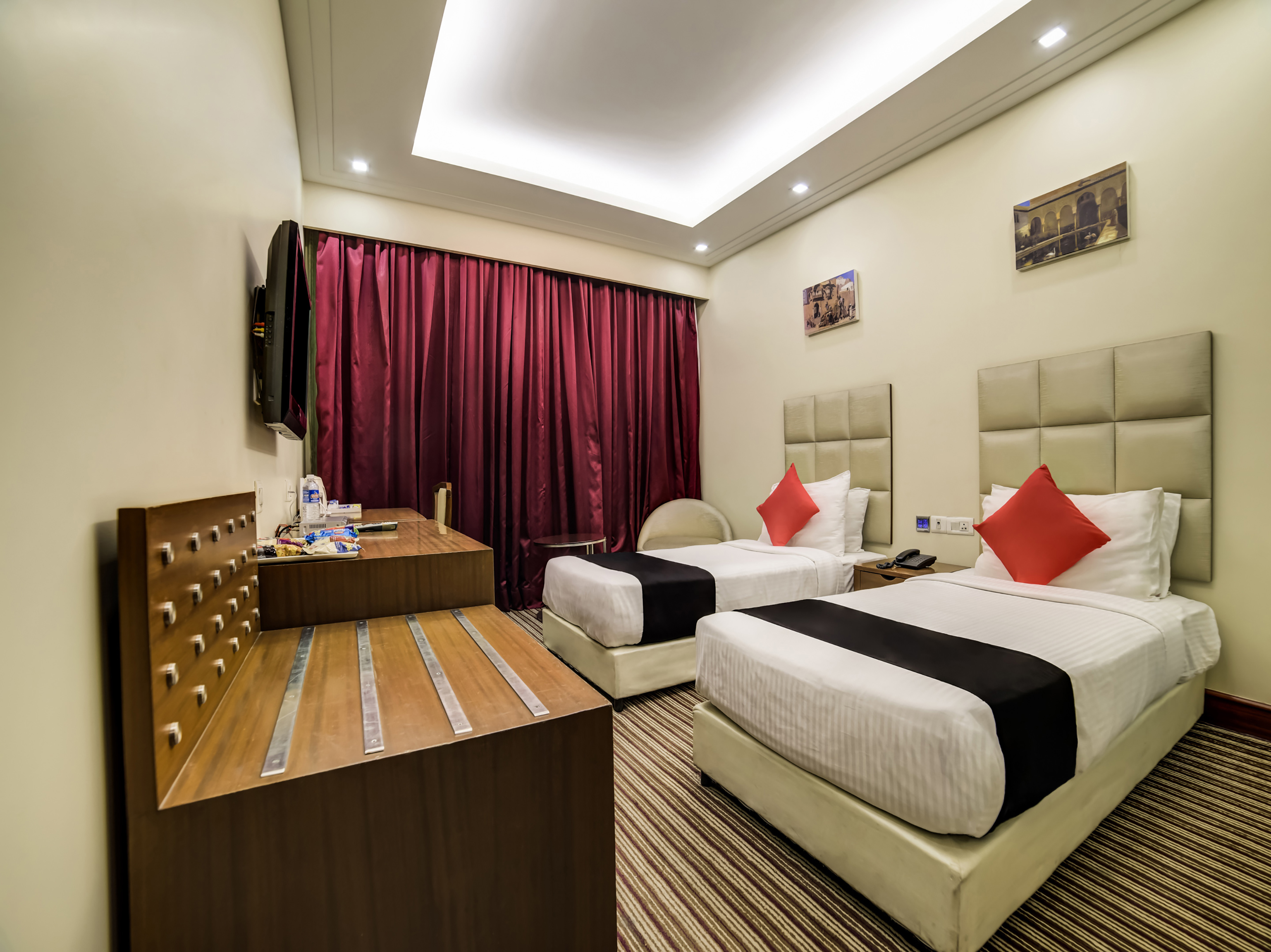 New Haven Hotel Greater Kailash by OYO