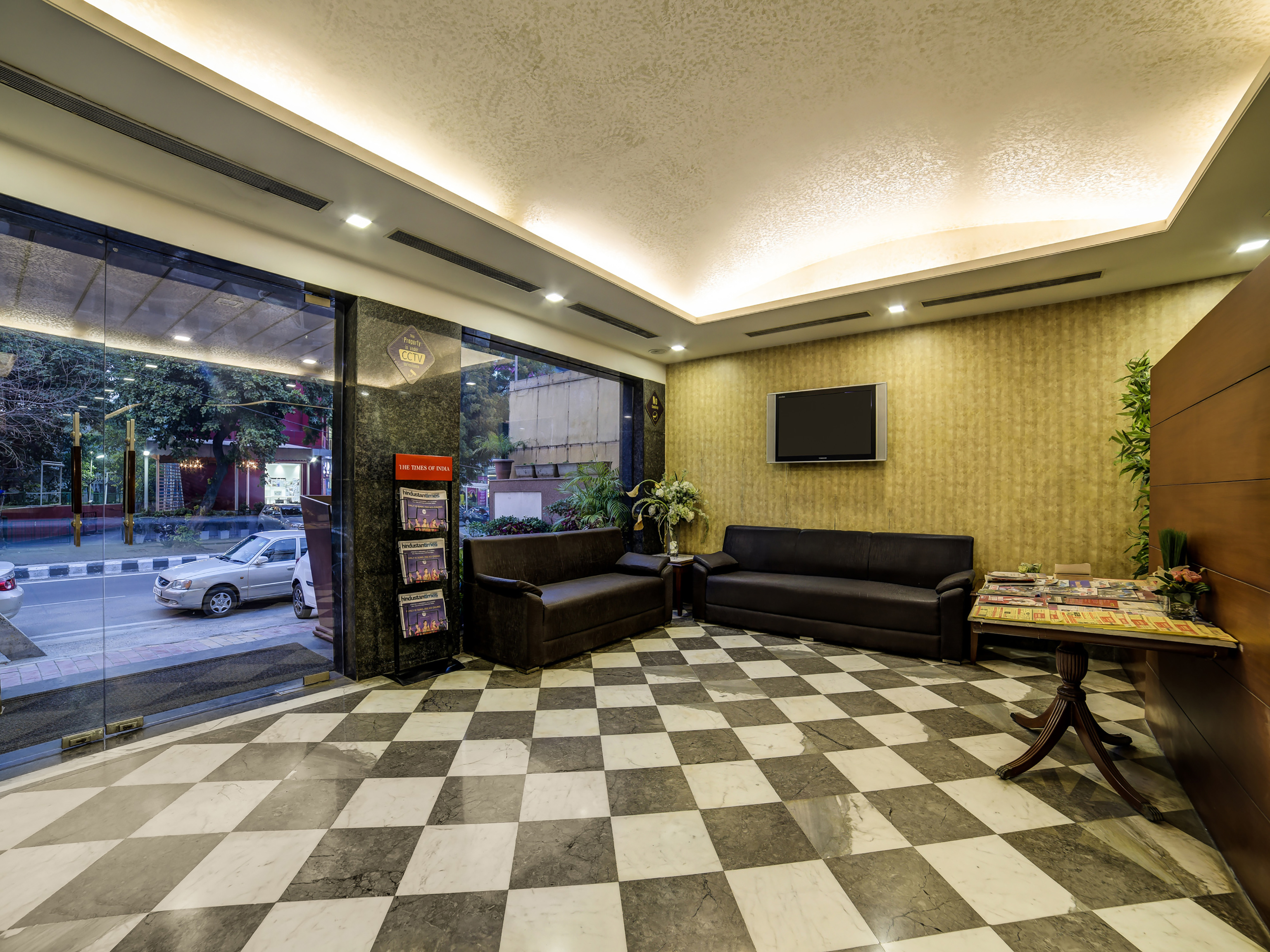 New Haven Hotel Greater Kailash by OYO