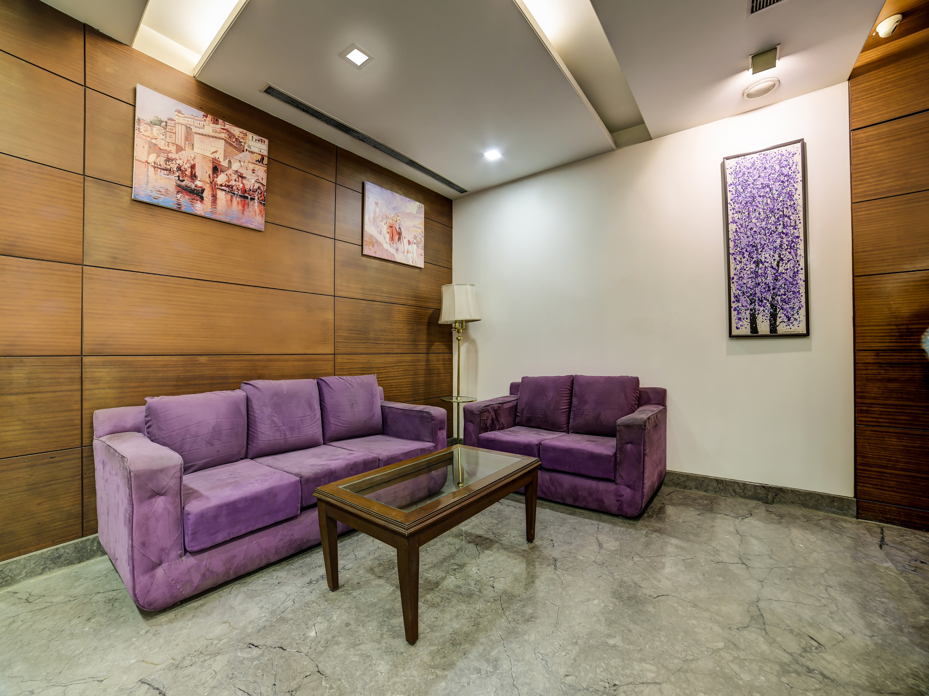 New Haven Hotel Greater Kailash by OYO