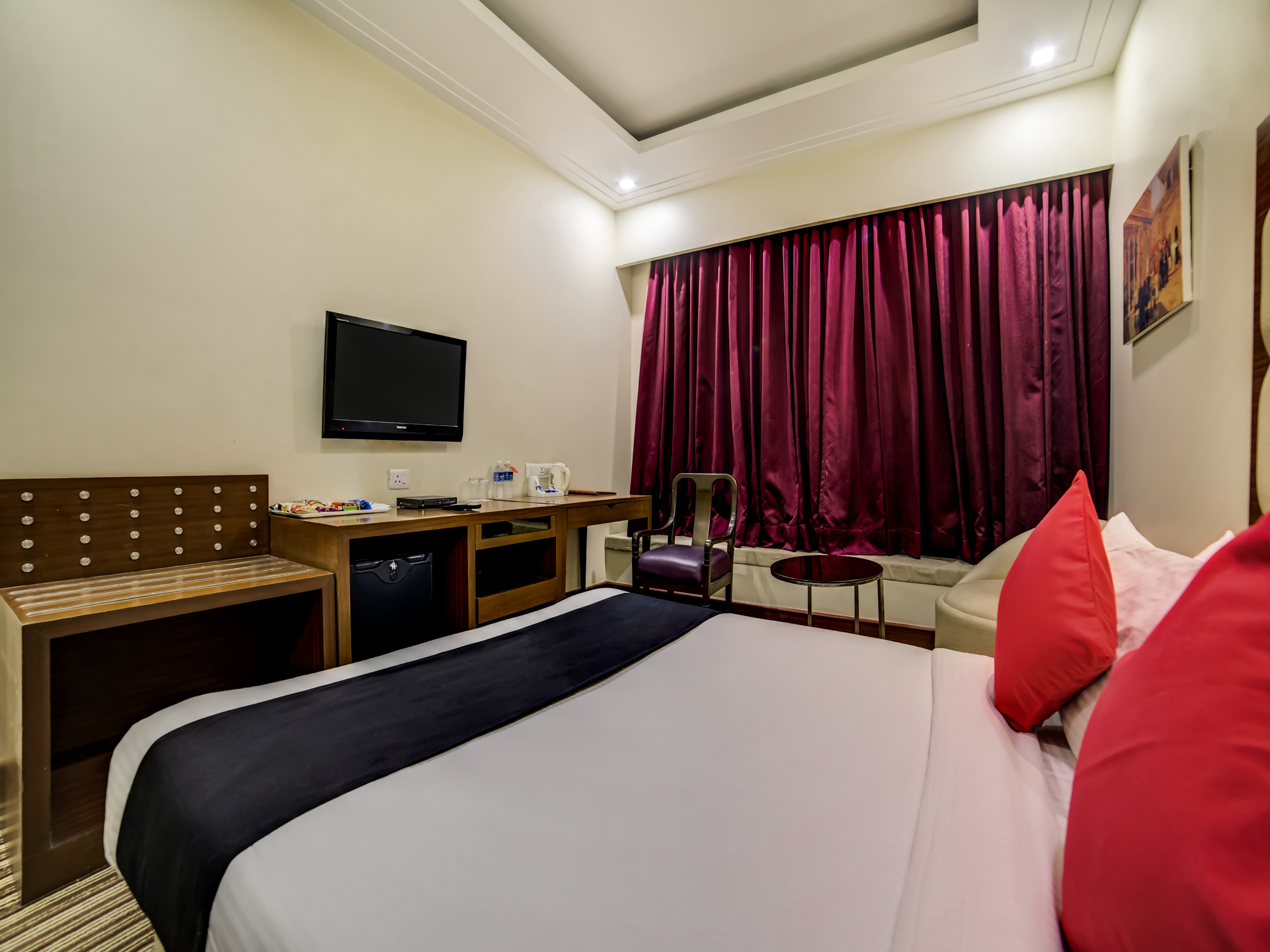 New Haven Hotel Greater Kailash by OYO