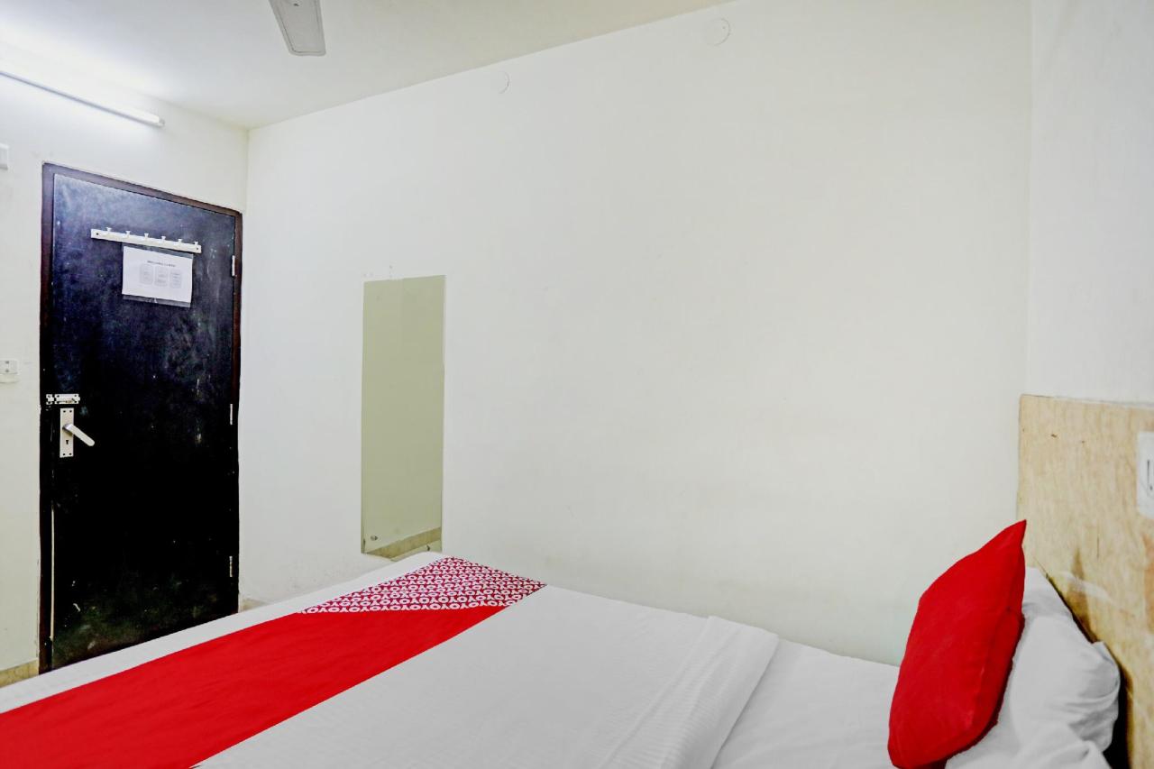 Os Hotel by Oyo Rooms