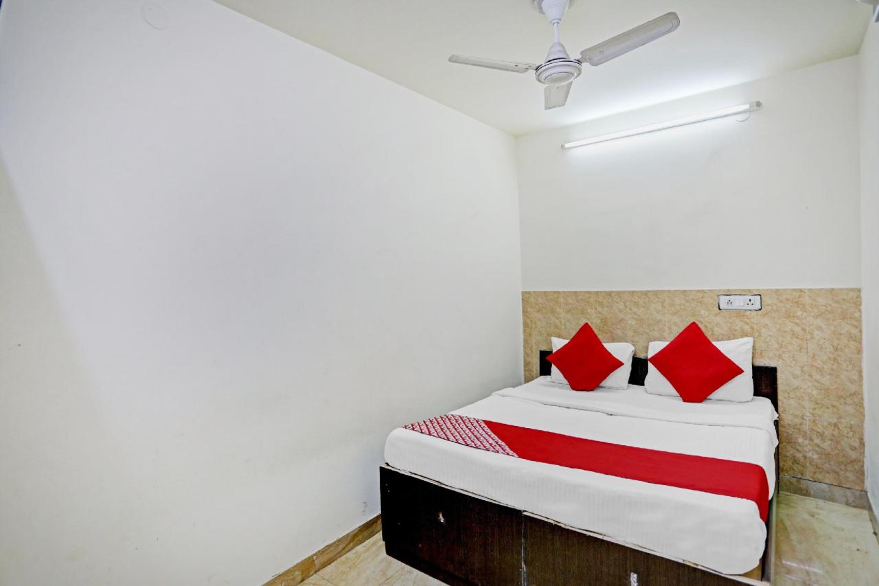 Os Hotel by Oyo Rooms