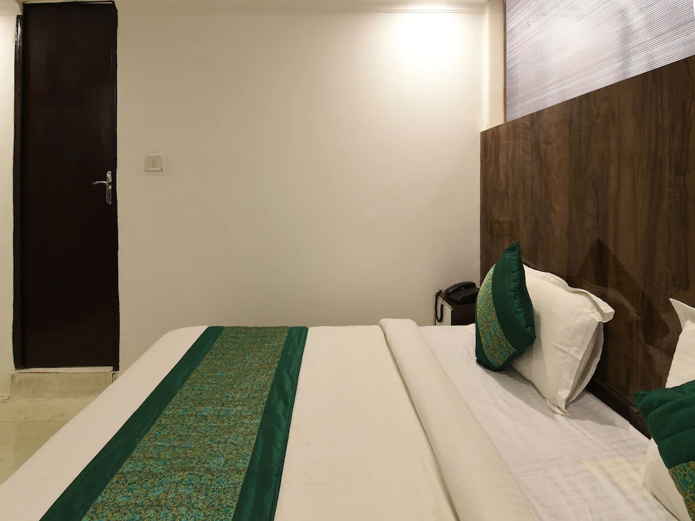 OYO 18618 Ocean Blue Residency