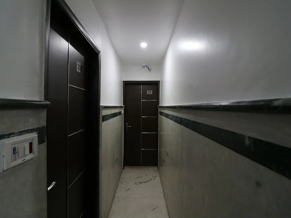 OYO 27802 Hotel Boom Room
